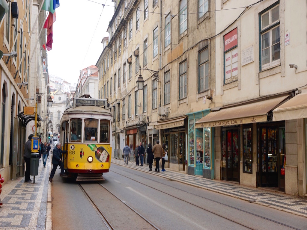 Lisbona non è la capitale del Portogallo - Il famoso tram 28