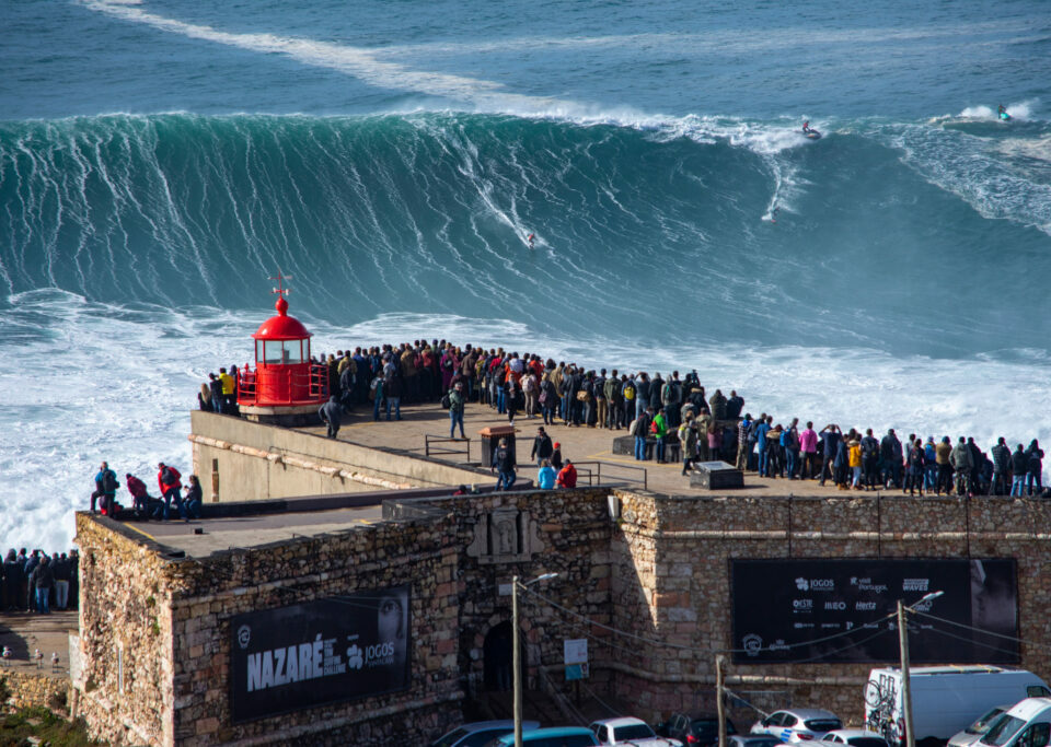 Le onde giganti di Nazaré - Visuale dal faro